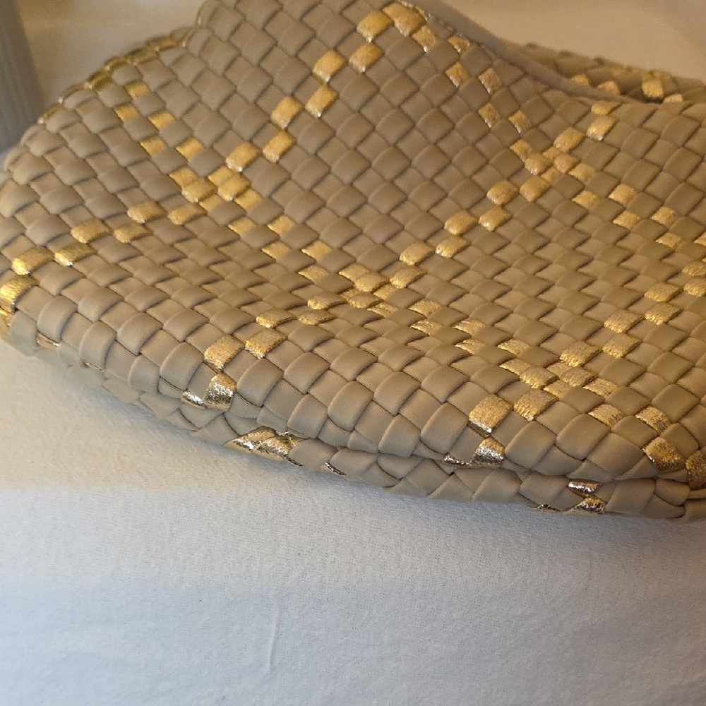 HAUTE SHORE Gold and Cream Woven Hobo Bag - Picture 4 of 6